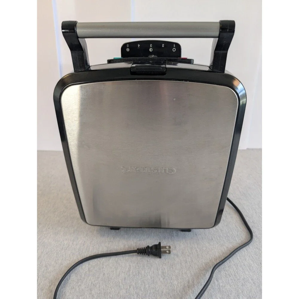 Cuisinart WAF-150 4-Slice Belgian Waffle Maker Non-Stick Indicator Light